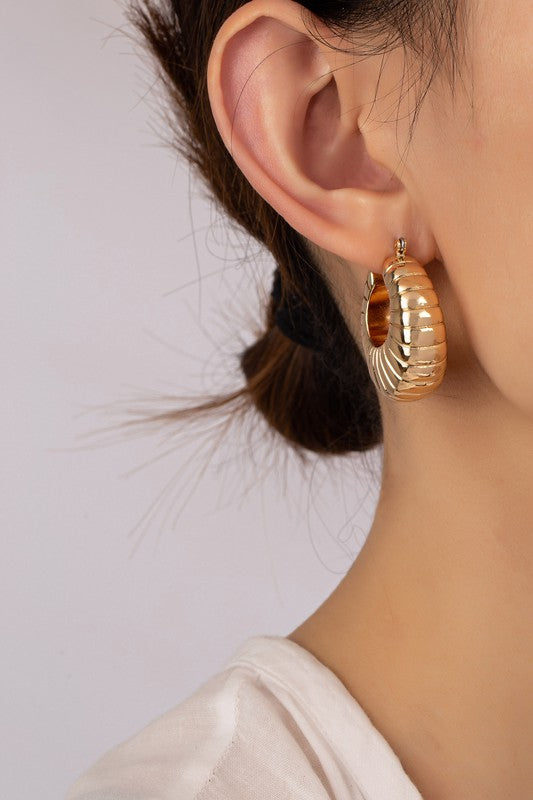 Lightweight puffy clam shell pattern hoop earrings - House of Binx