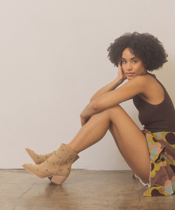 OASIS SOCIETY Ivanna - Star Studded Western Boots - House of Binx