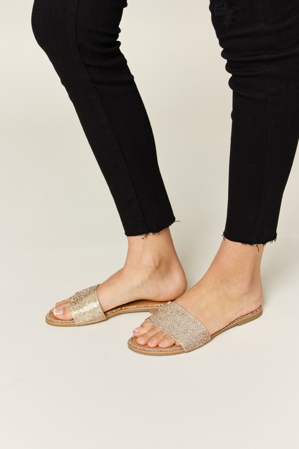 WILD DIVA Rhinestone Open Toe Flat Sandals - House of Binx