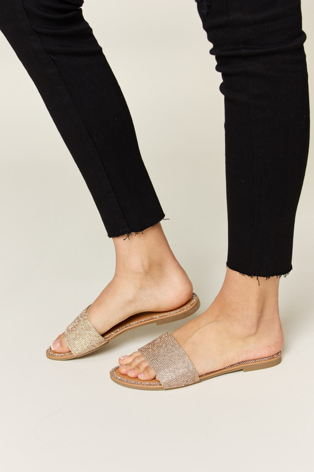 WILD DIVA Rhinestone Open Toe Flat Sandals - House of Binx