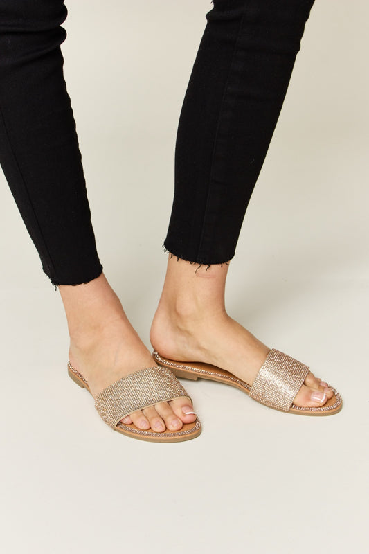 WILD DIVA Rhinestone Open Toe Flat Sandals - House of Binx