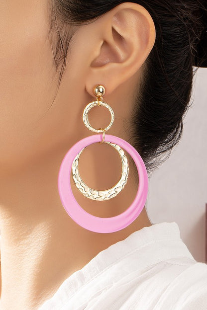 Hammered metal and acrylic hoop drop earrings - House of Binx 