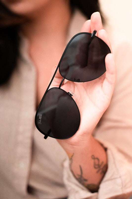 Black Unisex Aviator Sunglasses - House of Binx 