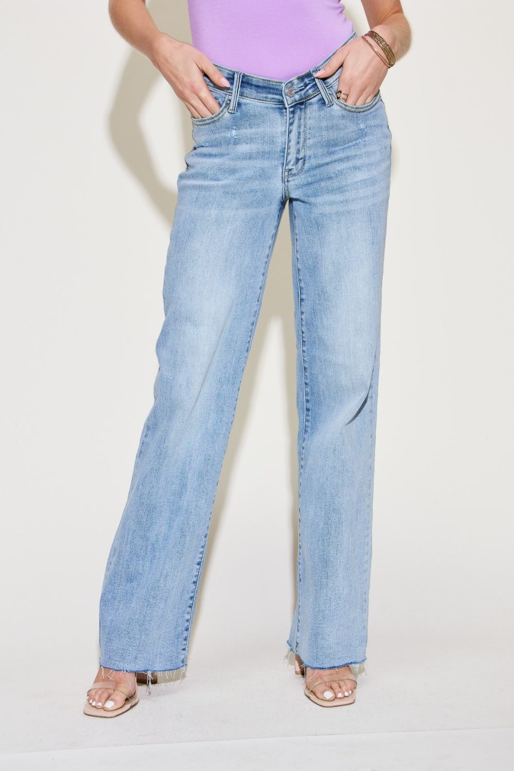 Judy Blue Full Size V Front Waistband Straight Jeans - House of Binx 